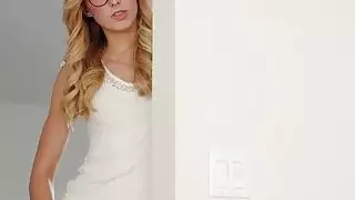 A مثير شقراء فاتنة اليكسا نعمة والحلي جواهر اليشم في العمل مثليه الشفوي رهيبة