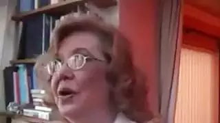 السمين الجدة يستمني