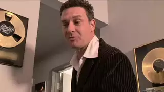 آسا أكيرا - ما يصل إلى أسفل وإلى أسفل موبايل