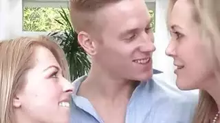 كبير الثدي جبهة مورو براندي الحب الثلاثي مع زوي مونرو