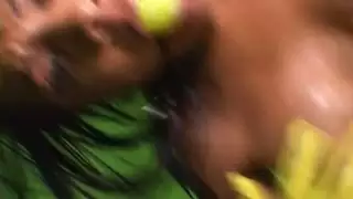 كلو الأسود والجنس الشرجي لها