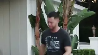الكسيس Fawx يحصل لها ضيق مهبل fuucked من خلف