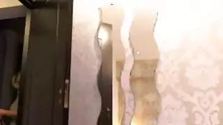 فتاة مفلس رائع في ملابس داخلية مثيرة