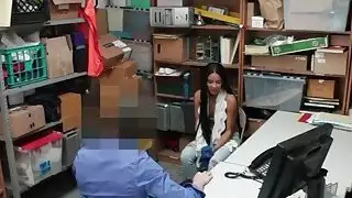 فراخ مثير مايا Bijou وبوني رمادي ضربة ديك والحصول على خبطت من قبل حارس أمن