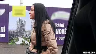 امرأة سمراء يأسد ديك عشوائي