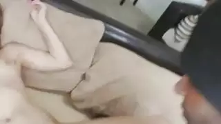 الفرخ الساخن الحلو أليسا فرع الحصول على خبطت