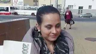 قصف Eurobabe آشلي وودز للمال