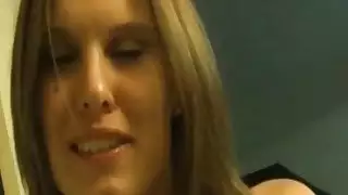 سخيف الهواة جودي في الحمام