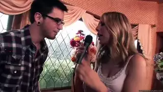 Chastity Lynn - موسيقى اللمس
