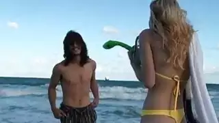 Playgirl هو جذب الرجال الديك مع اللسان الرطب