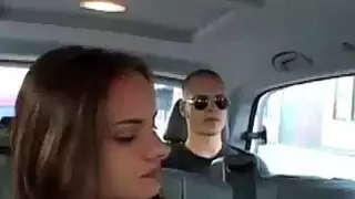 اليورو الفاسقات مص الديك في الأماكن العامة