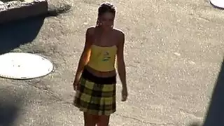 الجمال Virginal هو الحصول على من وراء القصف