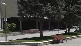 ركض مقروص كس الرقيق في الأماكن العامة