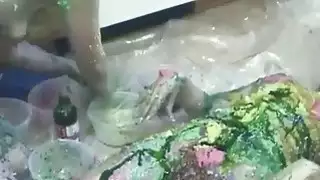 الفتيات المشاغب في الرومانسية الفوضى