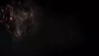 جميل في سن المراهقة فتاة غولدي طلب المساعدة