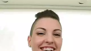 يحصل الساخن Rachael مادوري الوجه فوضوي بعد ديك من قبل قضيب ضخم