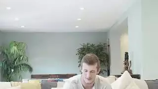 الديك في الفشار إلى فرنك غيني الفم