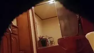 بلدي الغنائم الساخنة أمي تصويرها سرا في حمامنا