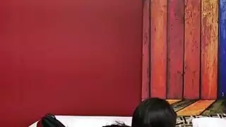 الحمار كبيرة و مفلس امرأة سمراء تحصل على الكريستال راي