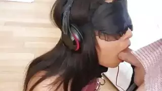 في سن المراهقة مايا بيجو تريد محاولة الحرمان مع الحسية فرنك بلجيكي