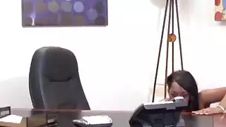 فاتنة الشوكولاته مفلس ضربات طويلة دونغ في منصبه
