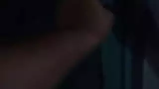 غرفة فندق بقصف لصديقة عربية قرنية